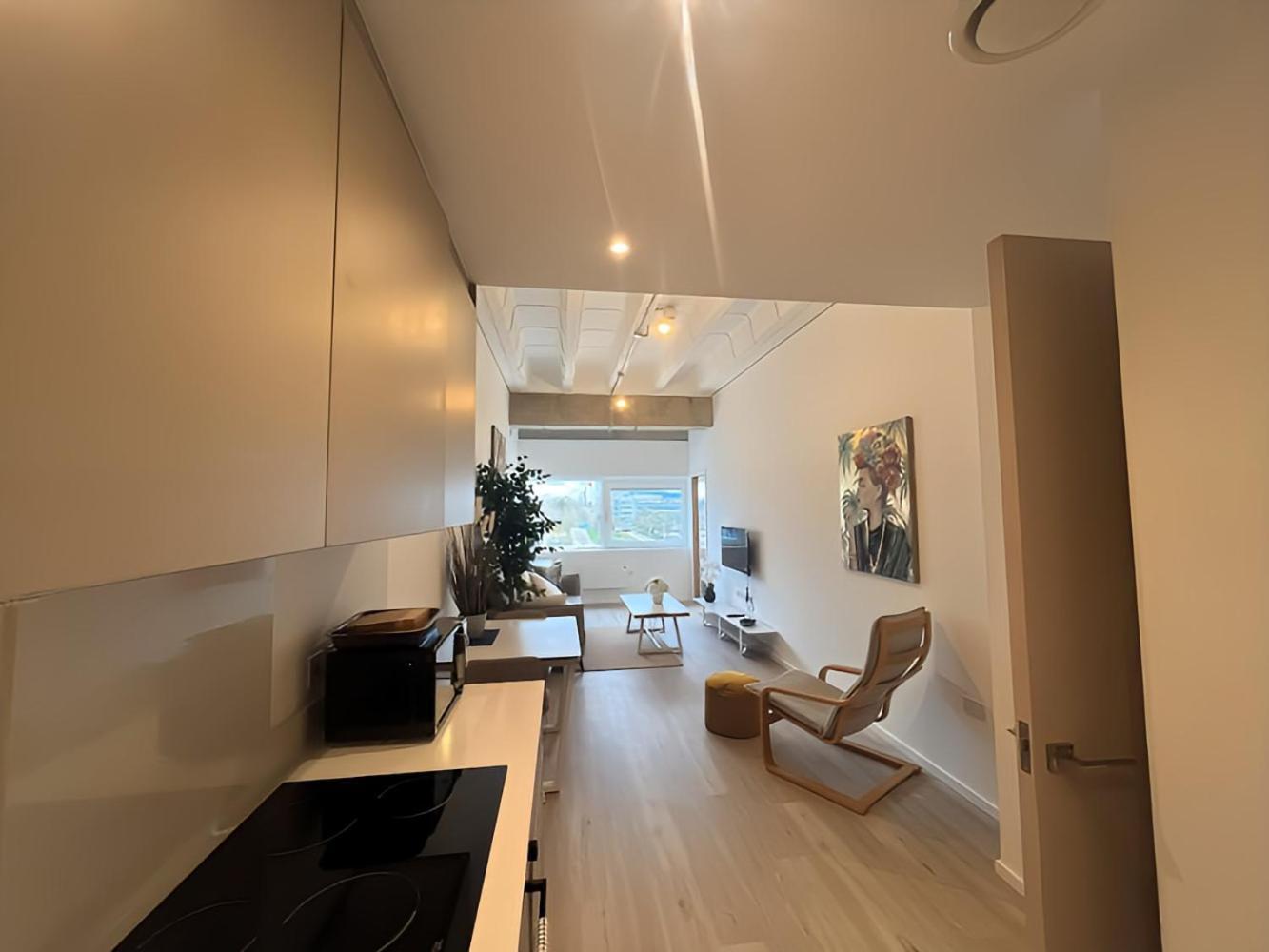 1Br Luxury Flat At Train Station - Long Stays Welcome - Just Ask Milton Keynes Bagian luar foto