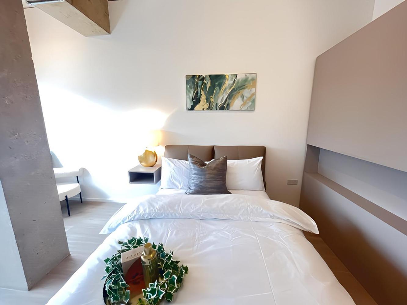 1Br Luxury Flat At Train Station - Long Stays Welcome - Just Ask Milton Keynes Bagian luar foto
