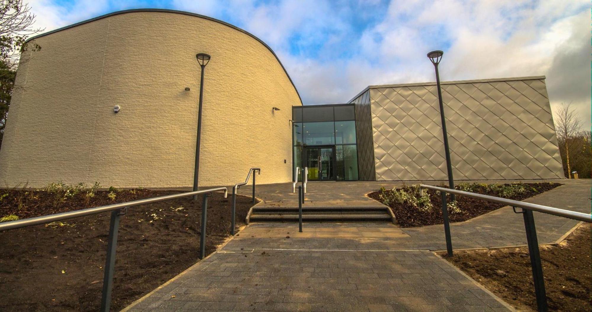1Br Luxury Flat At Train Station - Long Stays Welcome - Just Ask Milton Keynes Bagian luar foto